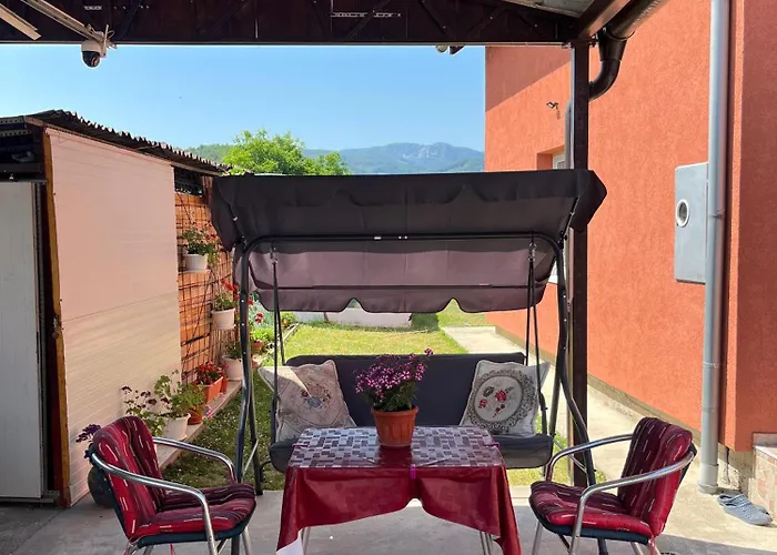 Cvet 巴伊纳巴什塔